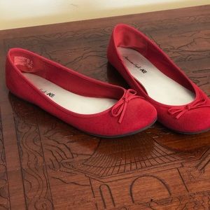 American Eagle flats